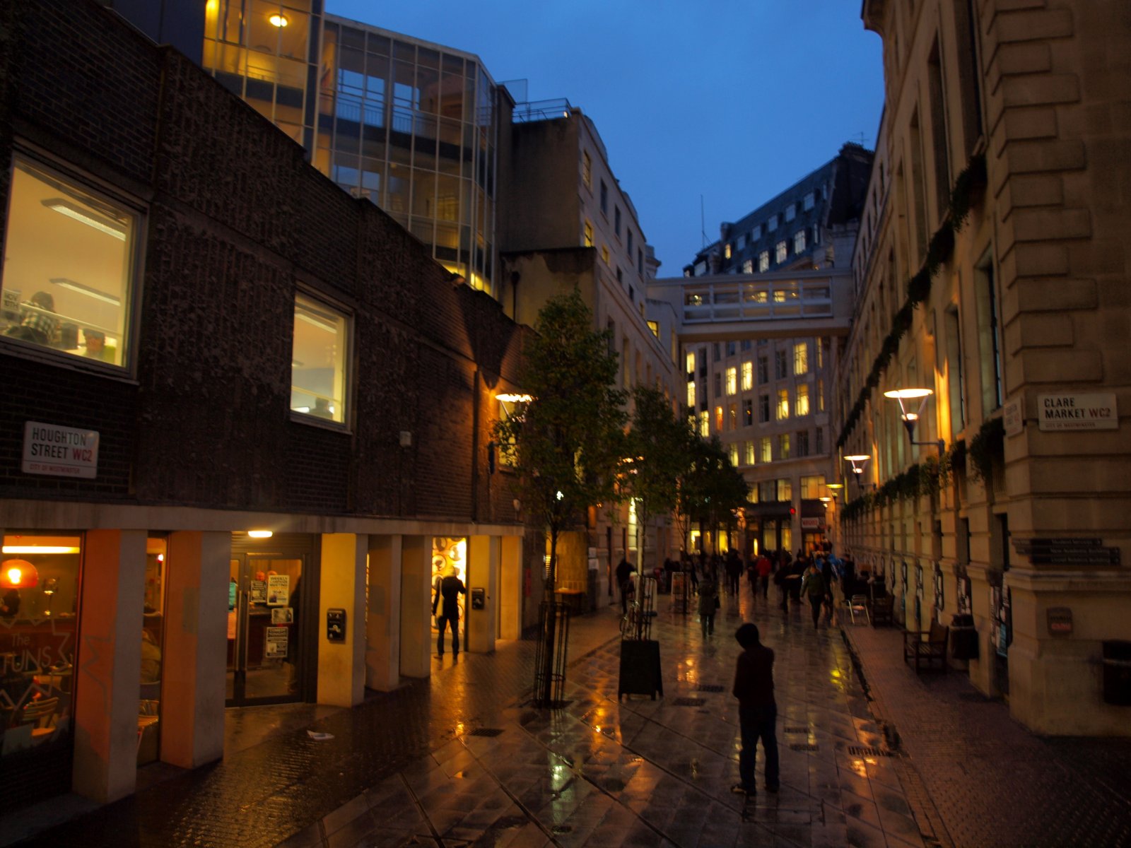 Entrevista con Eva, estudiante de BSc Management en la London School of Economics (LSE)